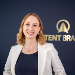 Zusammenarbeit im Fokus: Unser Team für Strategie & Kreation in Thüringen - Marie Hartmann, Marketing Managerin bei Intent Brands