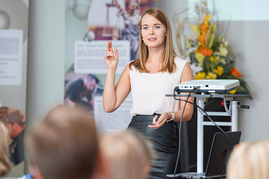 Sie haben Probleme, passende Mitarbeiter in den Bereichen Fertigung und Produktion zu finden? Wir bei Intent Brands sind Ihr kompetenter Partner für die Themen Recruiting und Employer Branding